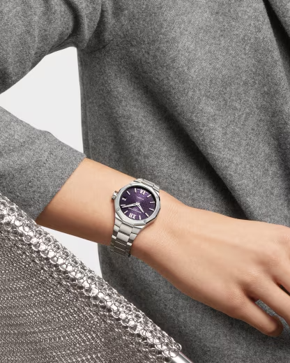 Riviera Quartz Watch, Date Display 10728